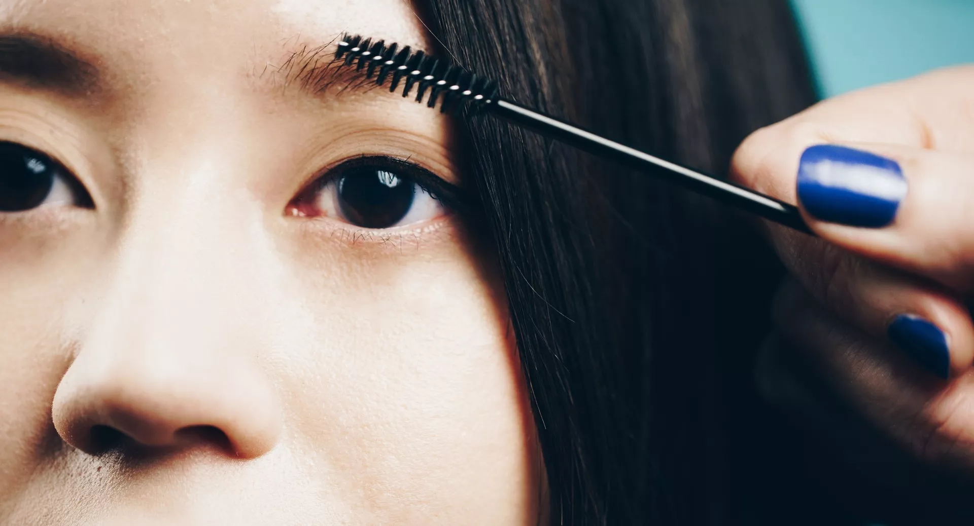 Уход за бровями